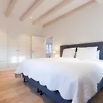 Nyaraló Fugl Hus *
