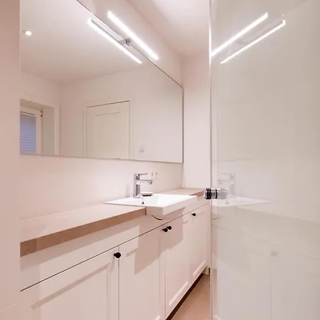 Holiday home Fugl Hus