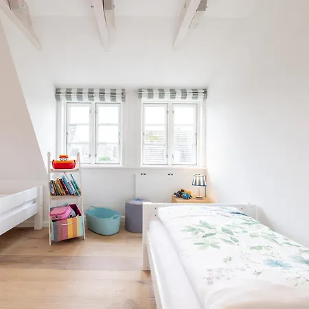 Fugl Hus Holiday home *